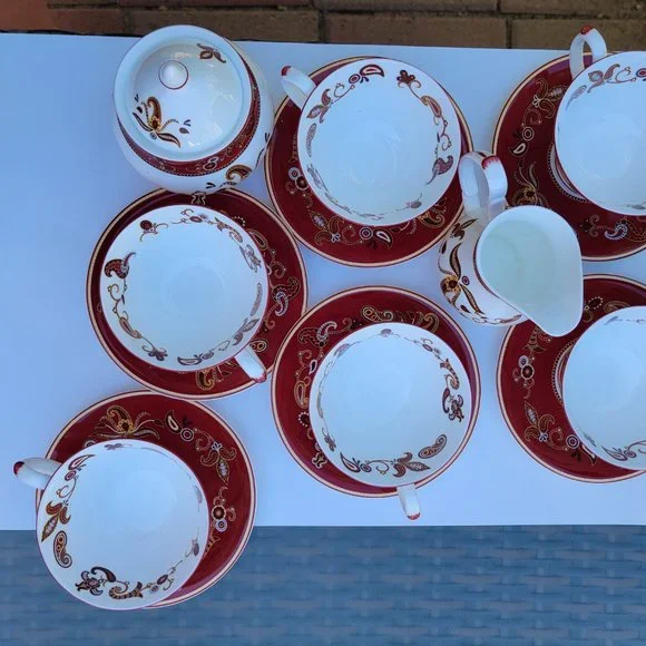 LEFARD TEA SET with( 6 X Teacupsand Saucers), 1x Sugar Bowl, 1x Milk Jug Coffee & Tea Accessories